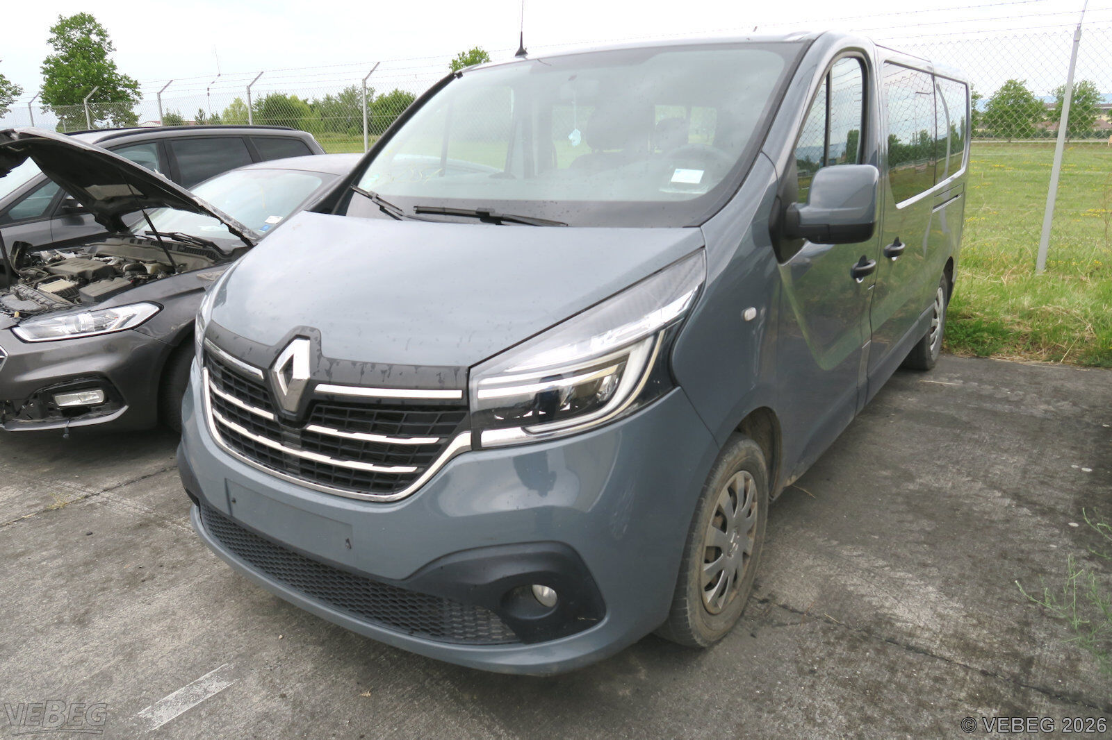 Kombi Renault Trafic 2,0 dCi